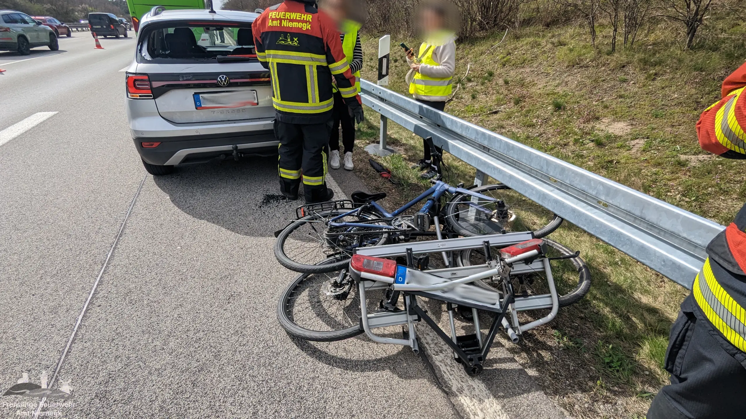 01.04.2024 – Hilfeleistung Unfall – BAB9 AS Niemegk – AS Klein Marzehns