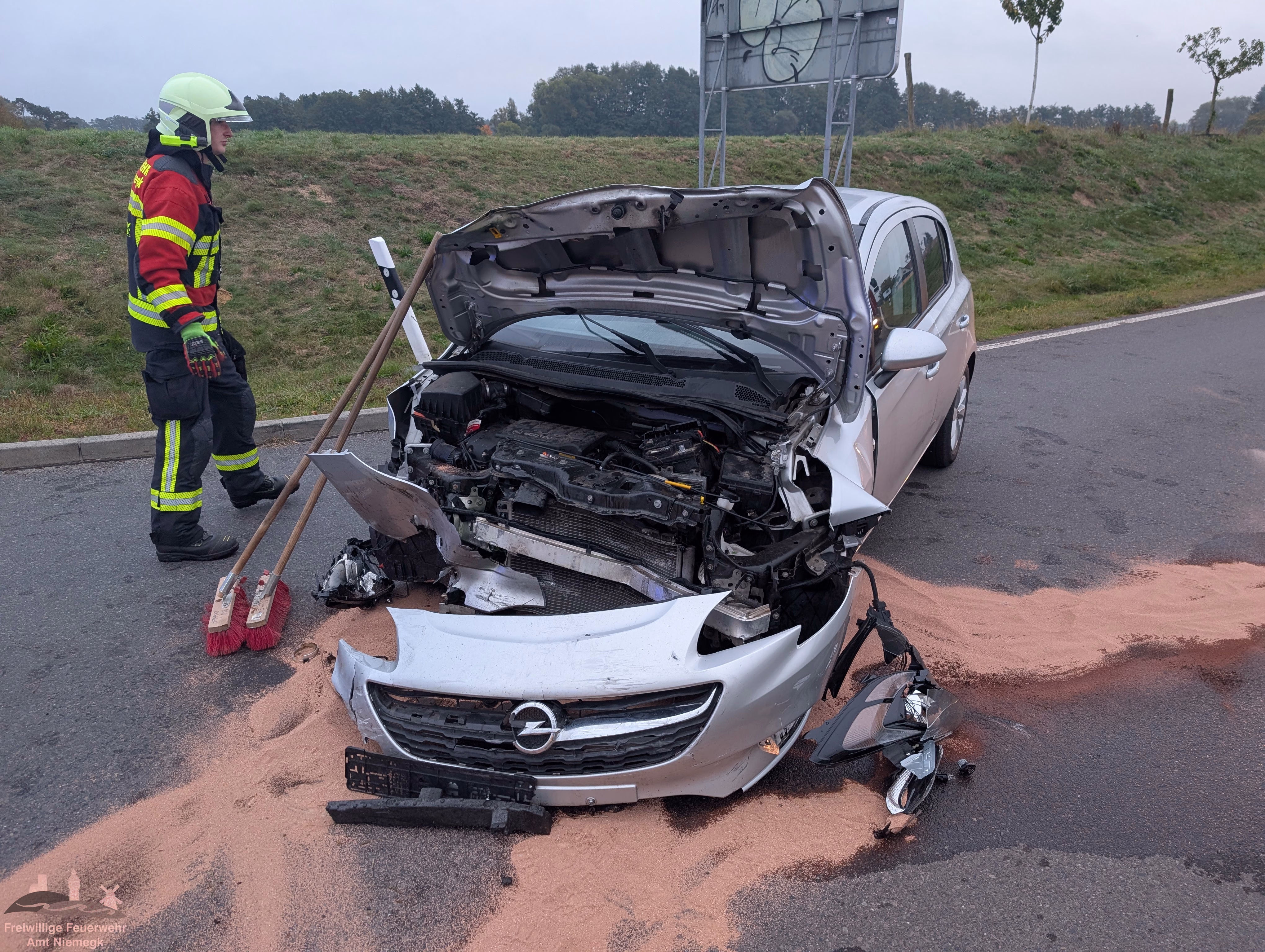 14.10.2025 – Hilfeleistung Verkehrsunfall – B102 OV Dahnsdorf – Niemegk